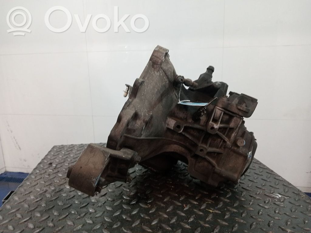 Opel Combo C Mehāniska 5 ātrumu pārnesumkārba 