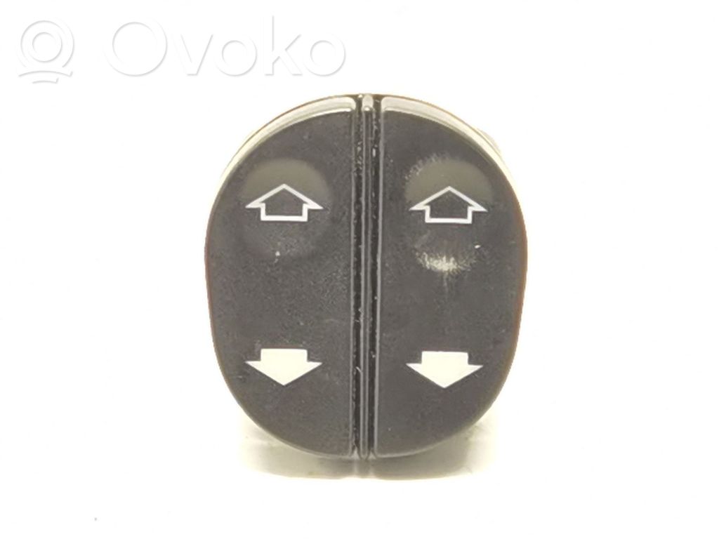 Comutator comandă geamuri electrice   K8080