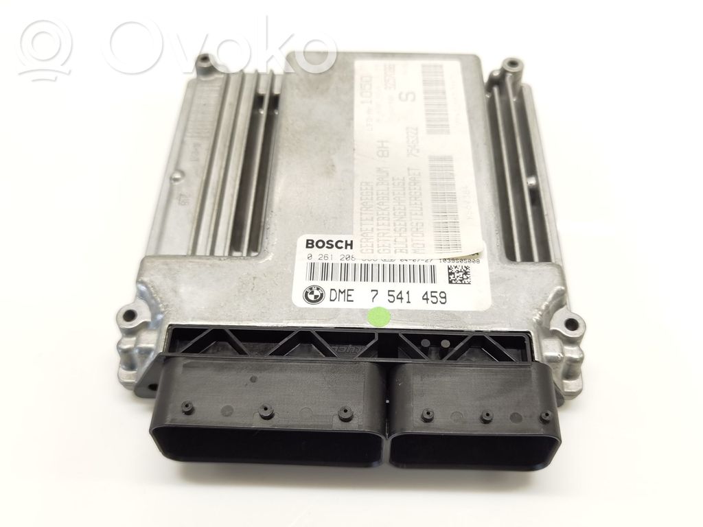 Variklio valdymo blokas   7541459,0261208388