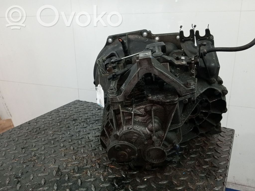 Volvo V50 Manualna 5-biegowa skrzynia biegów 