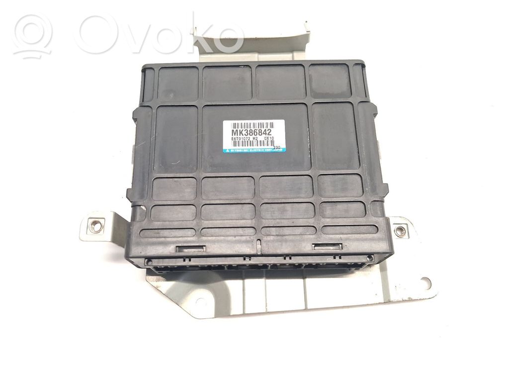 Engine control unit/module   MK386842,E6T01072