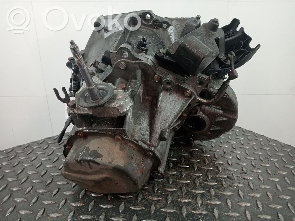 Peugeot Expert Boîte de vitesses manuelle à 5 vitesses 