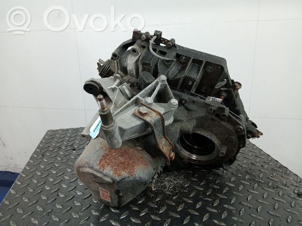 Renault Clio I Manual 5 speed gearbox 