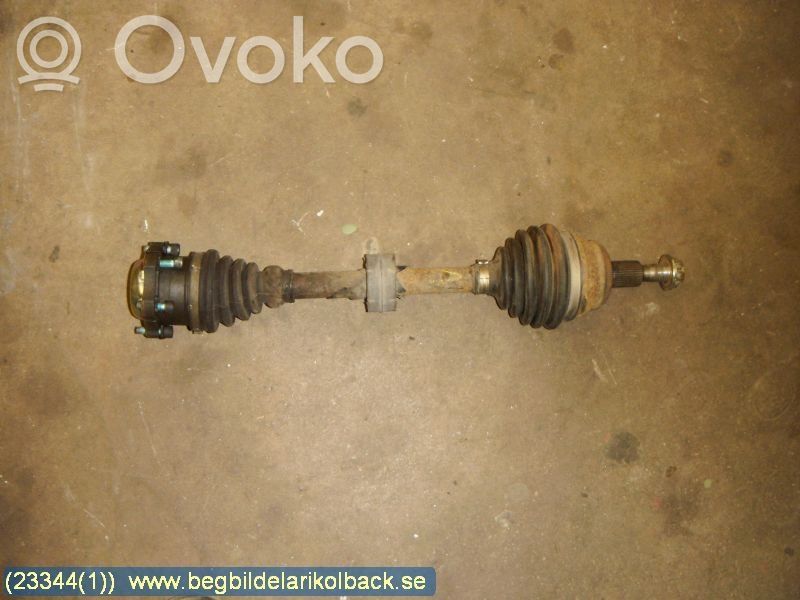 Volkswagen Golf IV Półoś przednia 
