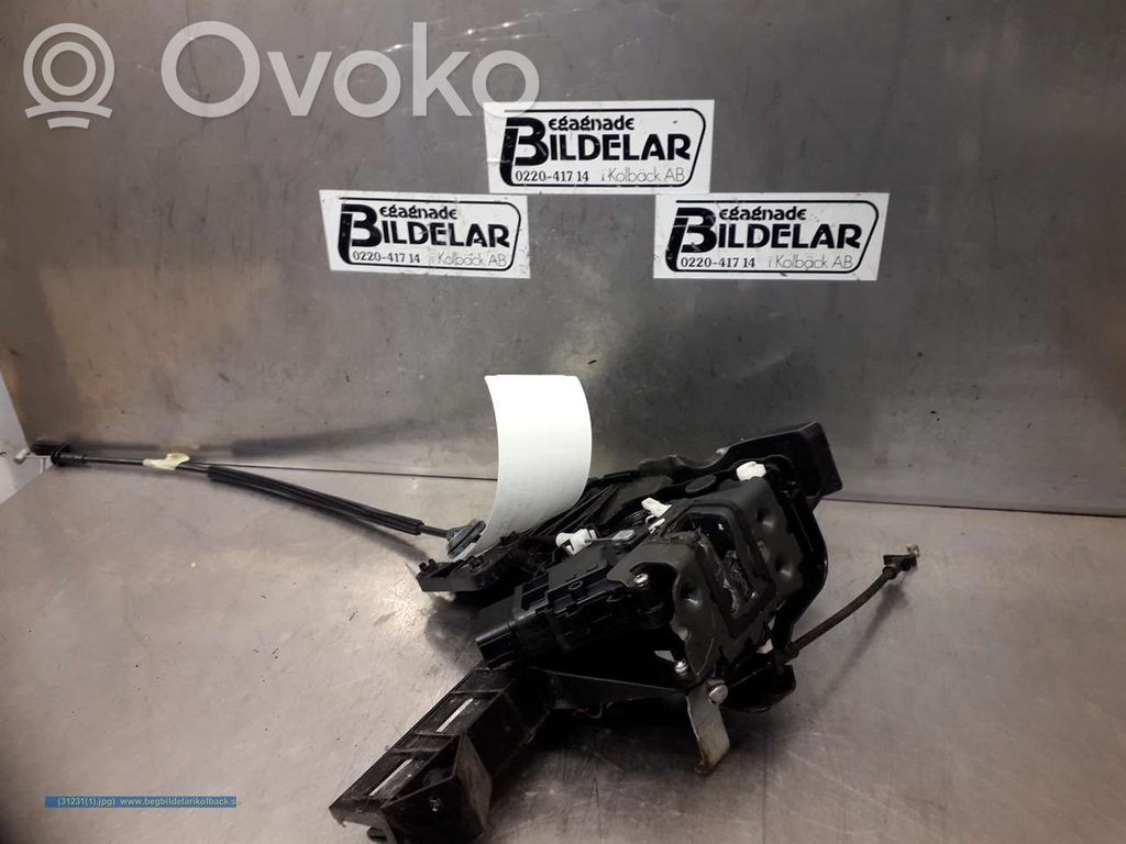 Front door lock   A26412BC