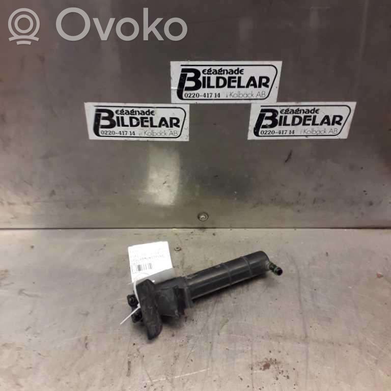 Headlight washer spray nozzle