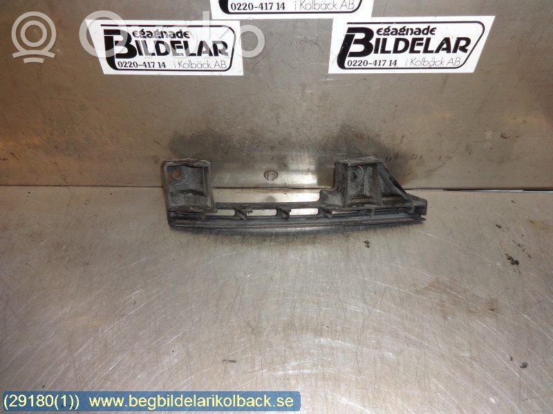 Front bumper mounting bracket   1T0807889B