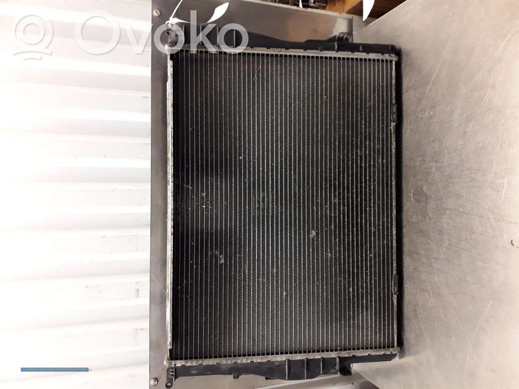 BMW 3 E90 E91 Coolant radiator 