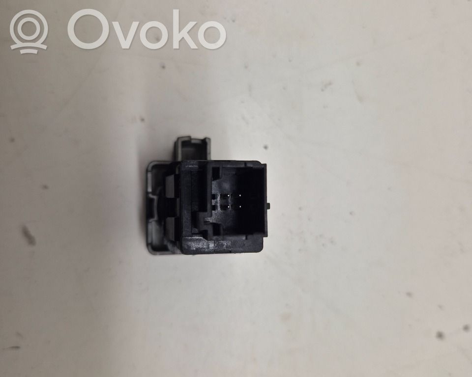 Central locking switch button   6554LF