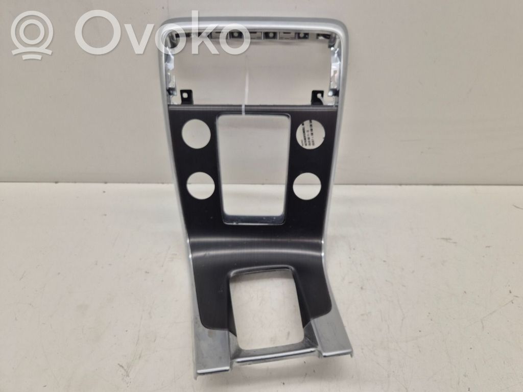Volvo V60 Dashboard trim 