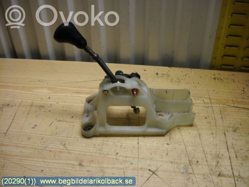 Gear shift cable linkage
