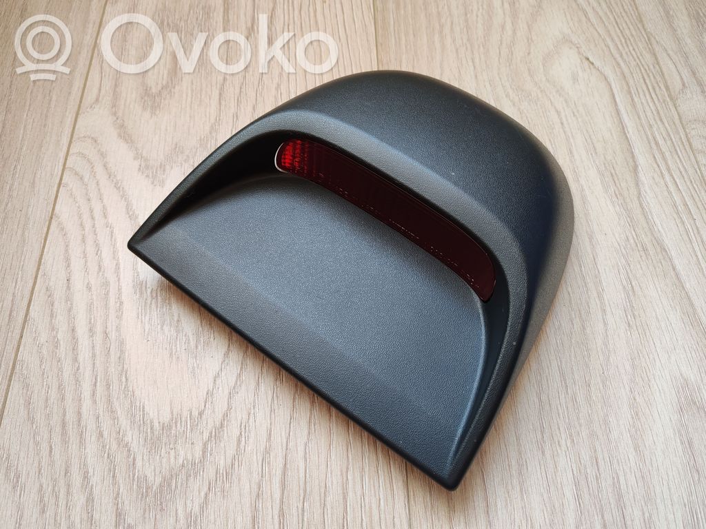 Subaru Legacy Third/center stoplight 