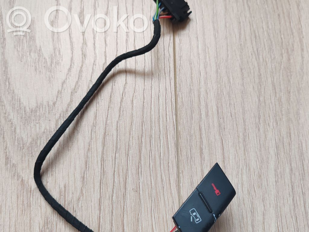 Audi A2 Centrinio užrakto jungtukas 