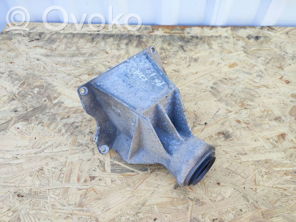 Gearbox mounting bracket   7546152,31507546152
