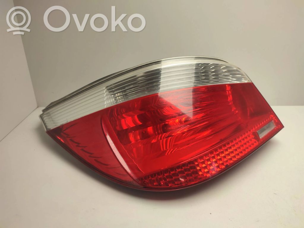 Rear/tail lights   7165737,63217165737,63217177281,63216910767,63217165737,63217361591,6910767