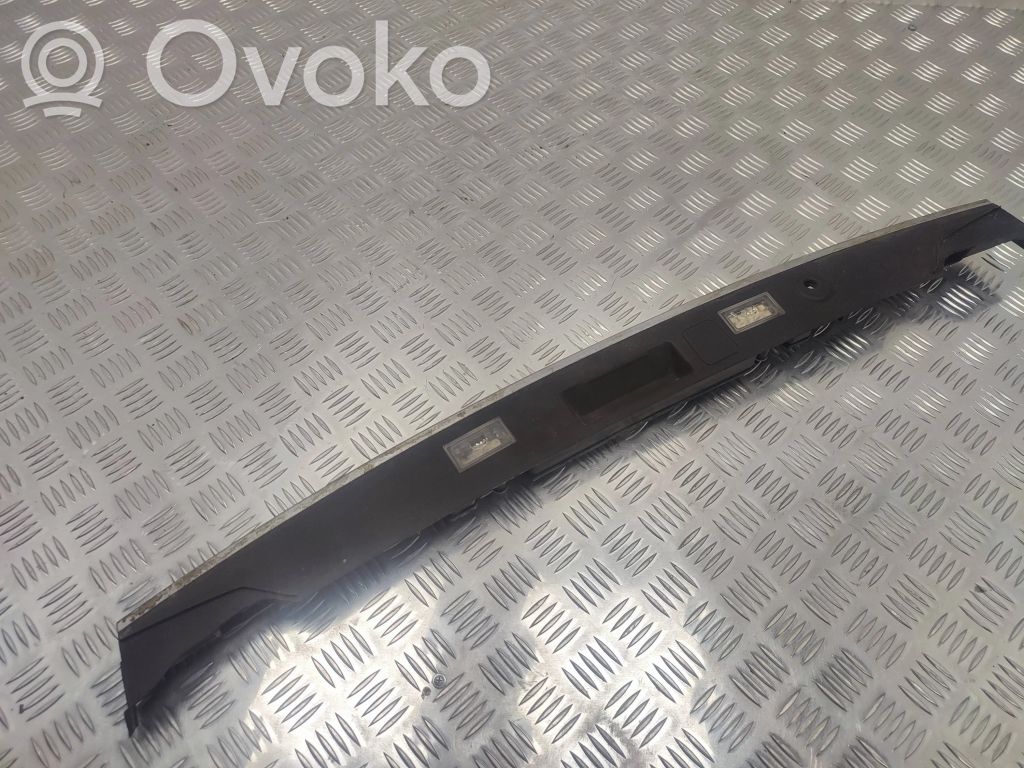 BMW 7 F01 F02 F03 F04 Lampă număr cu montare pe hayon 