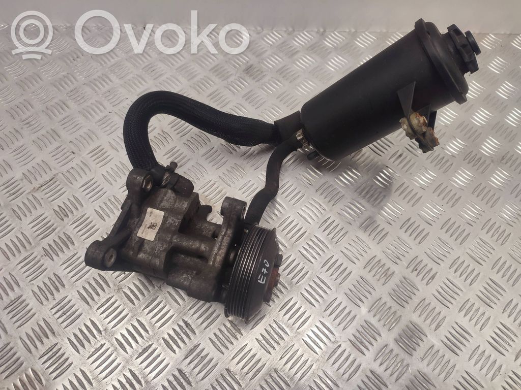 BMW X5 E70 Power steering pump 