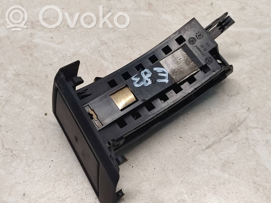 BMW X3 E83 Cup holder 