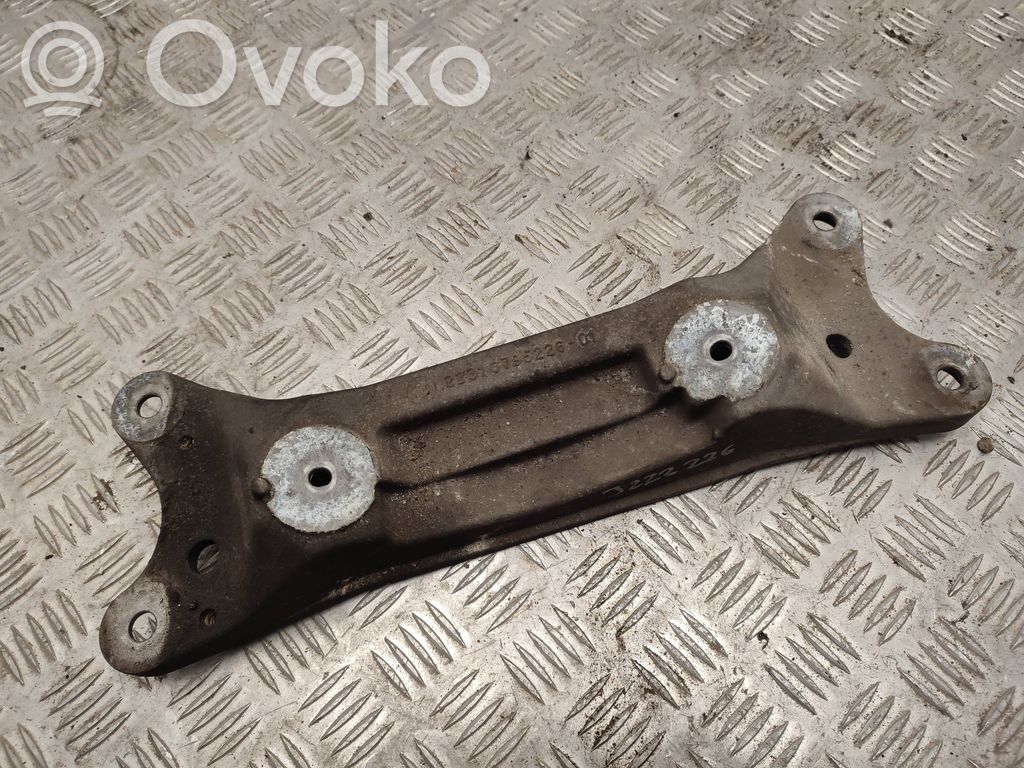 Gearbox mounting bracket   6795226,22316795226