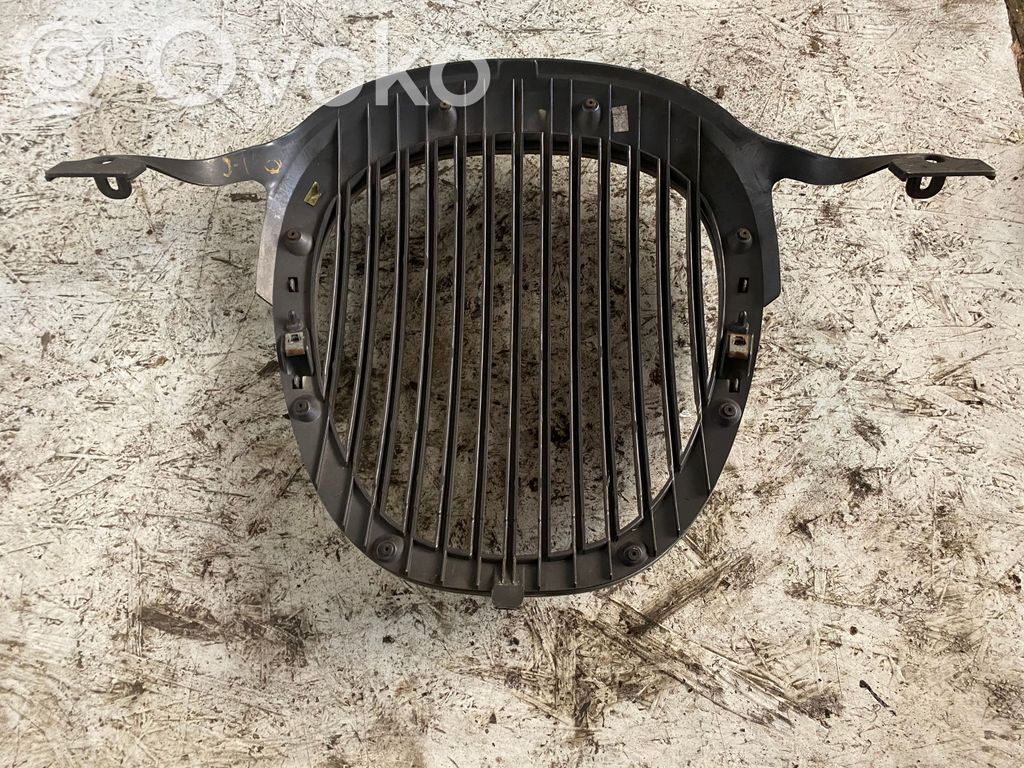 Grille de calandre avant