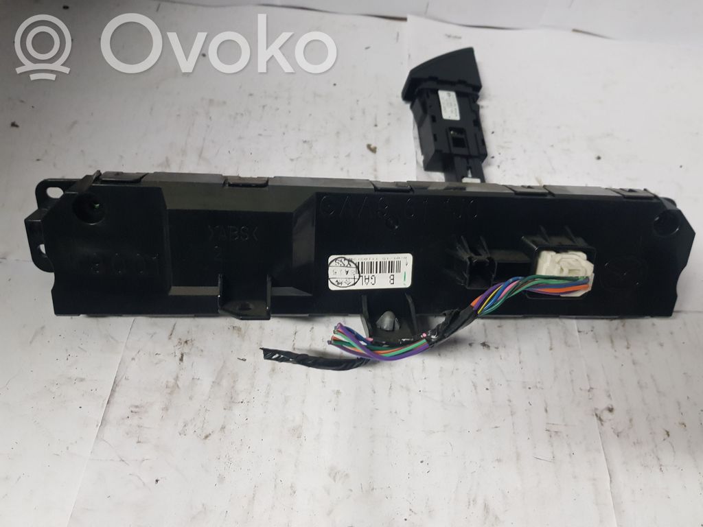 Monitor/display/piccolo schermo