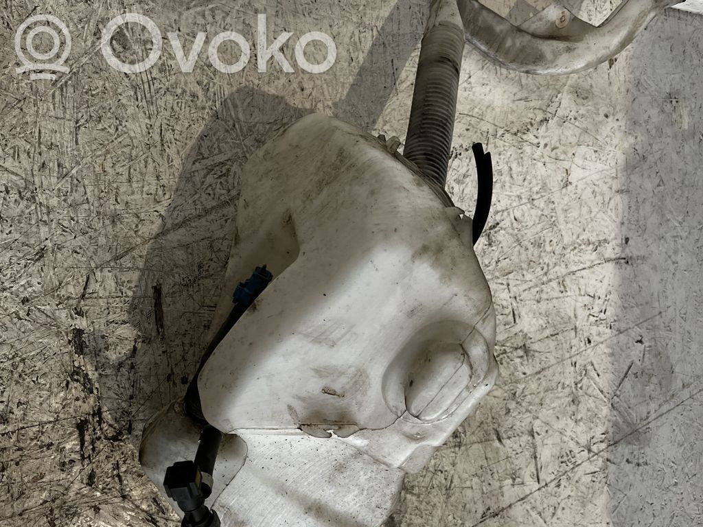 Logu šķidruma tvertne