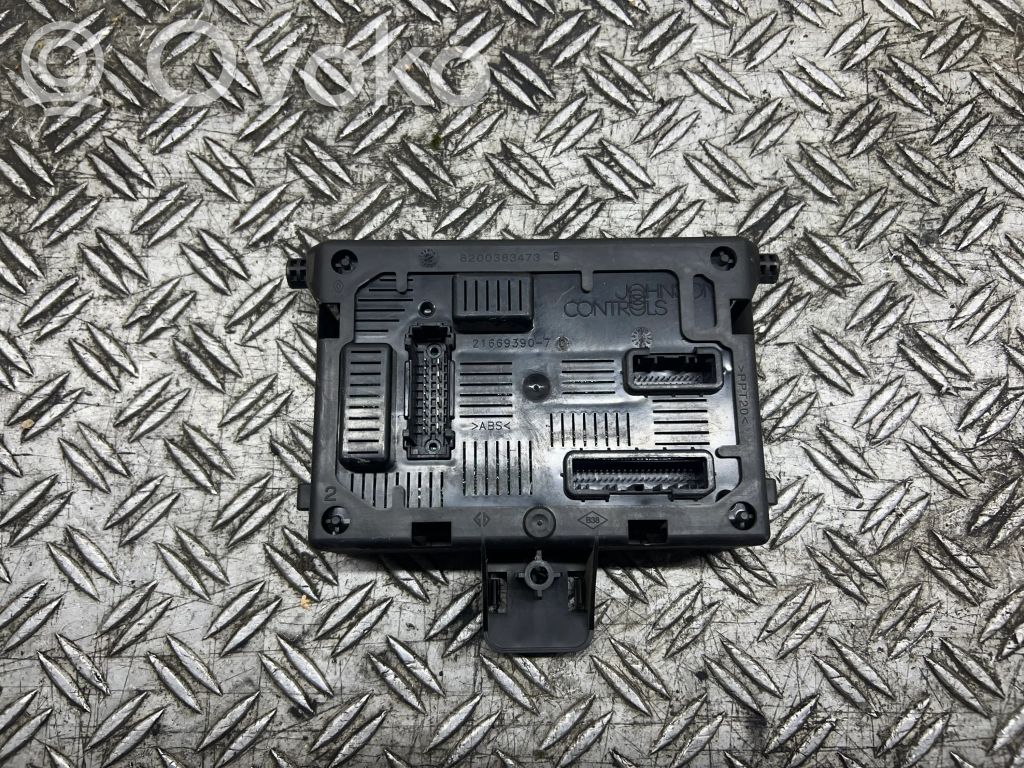 Renault Clio III Comfort/convenience module 