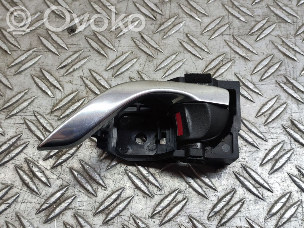 Manecilla interna puerta delantera   T8315LH