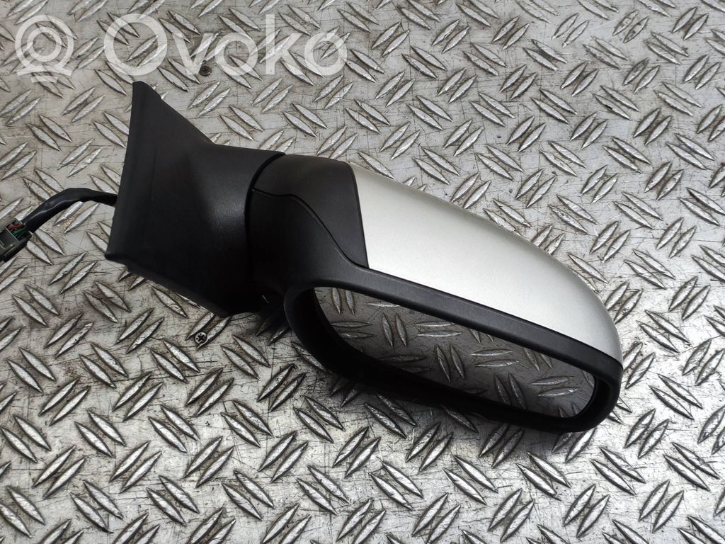 Ford Focus Front door electric wing mirror 