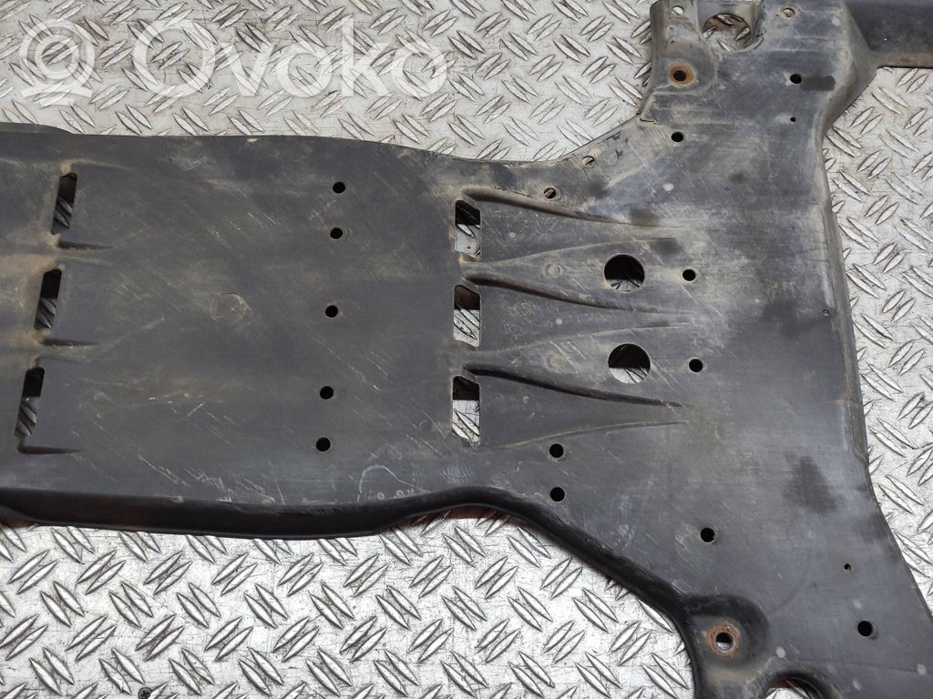 Lexus IS 220D-250-350 Protecție centrală motor 