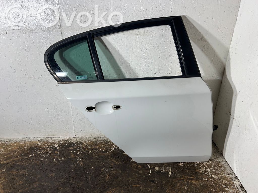BMW 1 E81 E87 Galinės durys 