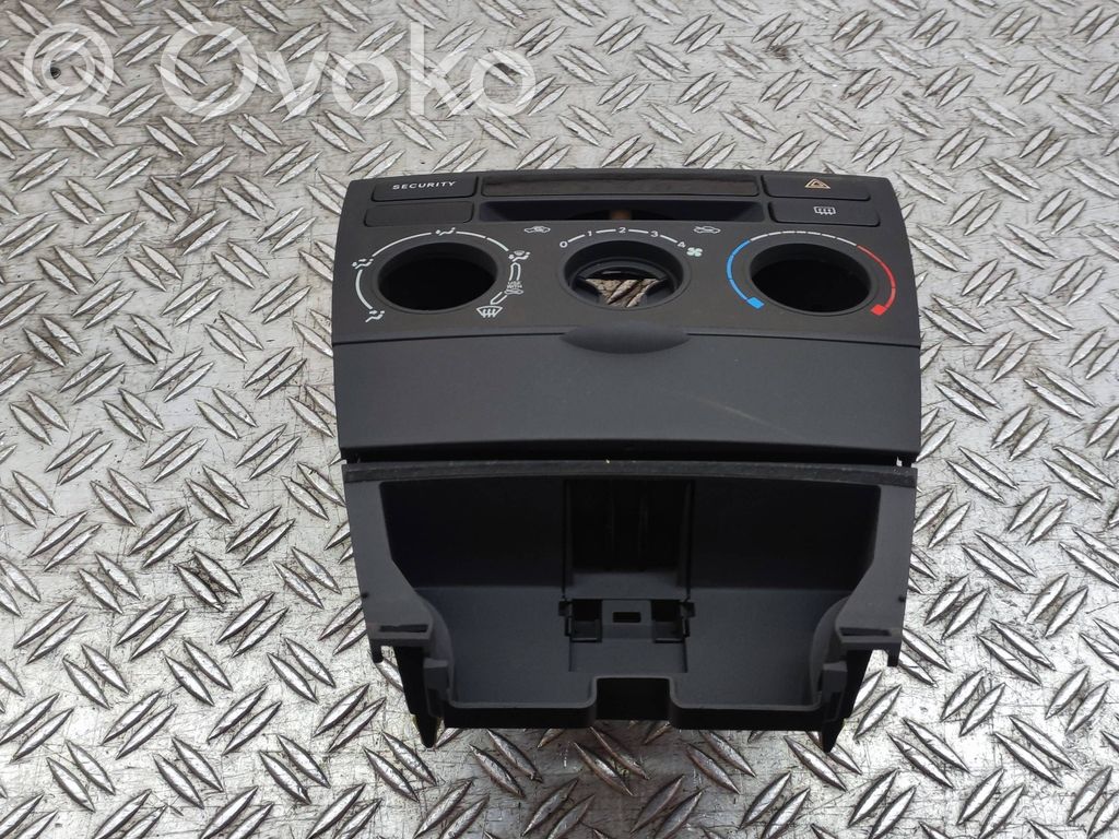 Toyota Corolla E120 E130 Climate control/heater control trim 