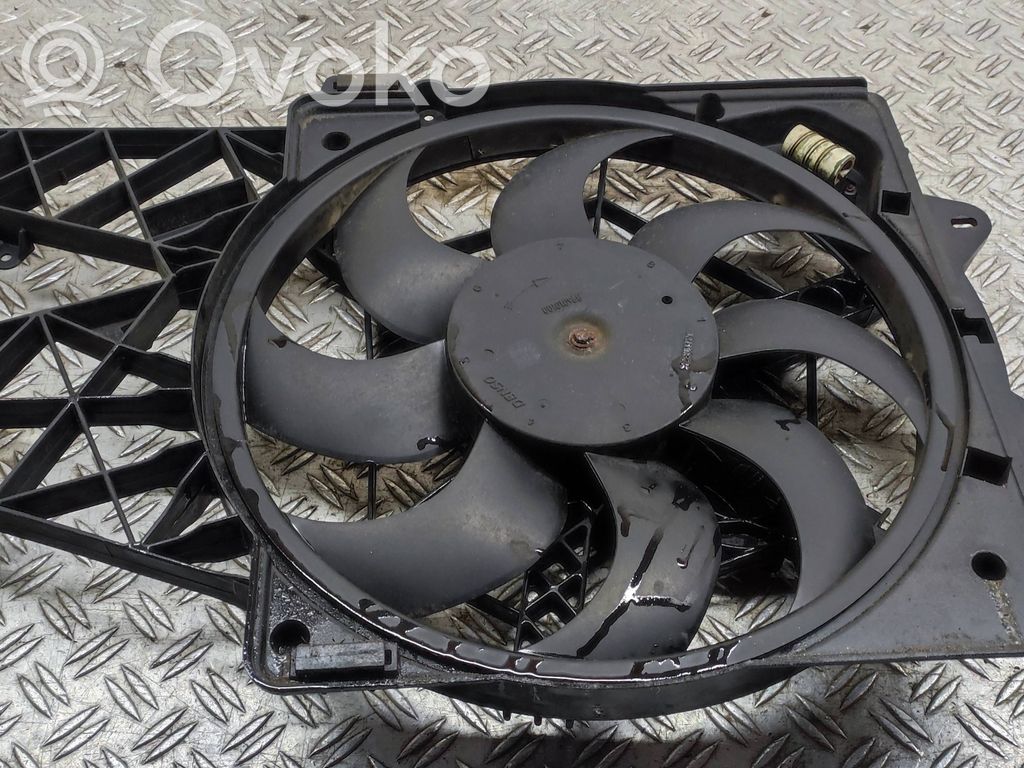 Opel Combo D Elektryczny wentylator chłodnicy 
