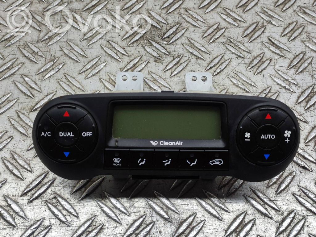 Hyundai ix35 Interruptor de control del ventilador interior 