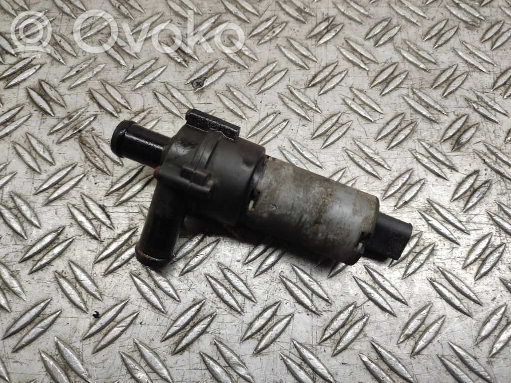 Volkswagen Phaeton Windscreen/windshield washer pump 