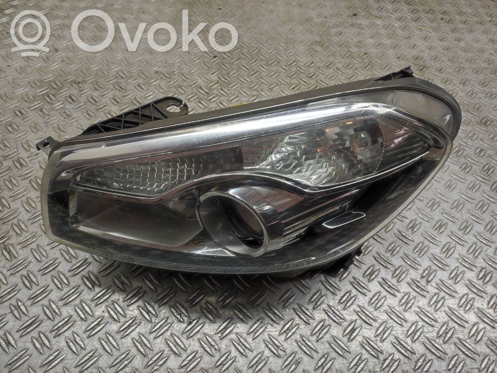 Nissan Qashqai+2 Scheinwerfer 