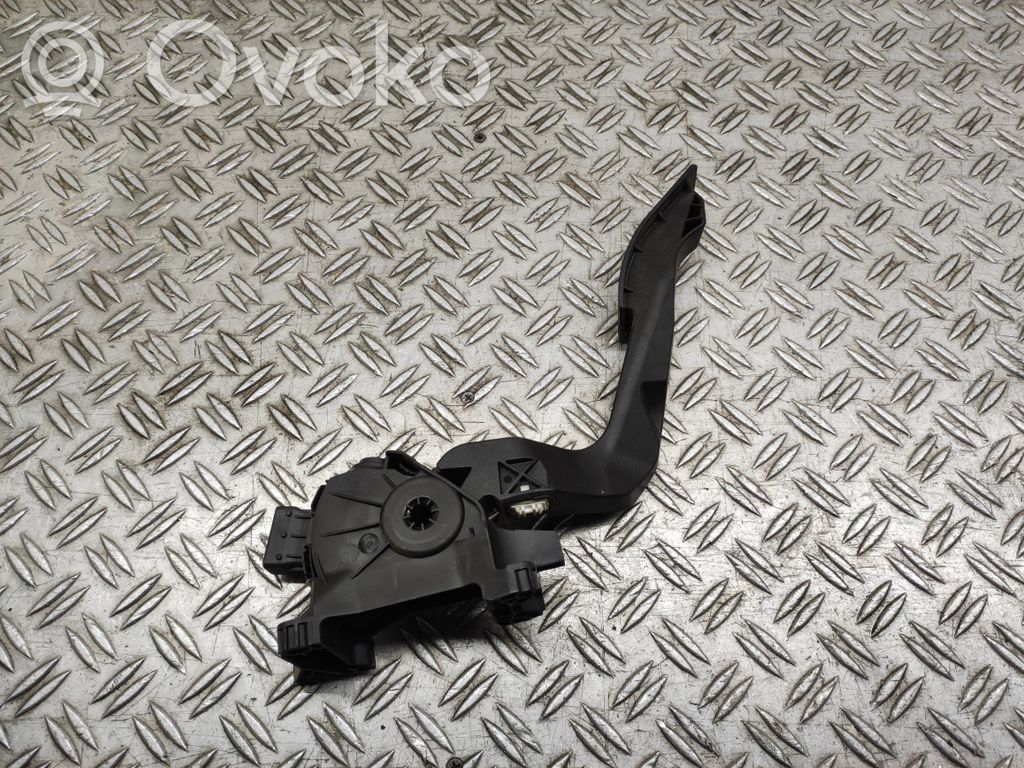 Fiat 500X Accelerator throttle pedal 