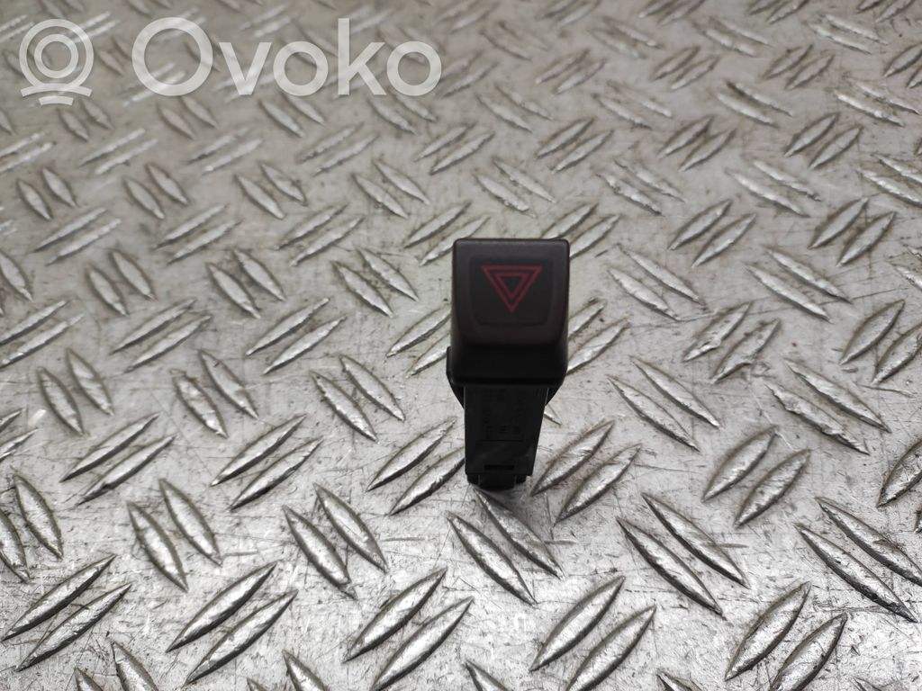 Botón interruptor de luz de peligro   30739296,09W463