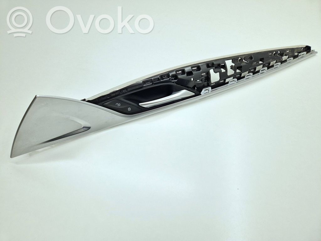 BMW 5 G30 G31 G38 Rivestimento del pannello della portiera anteriore 
