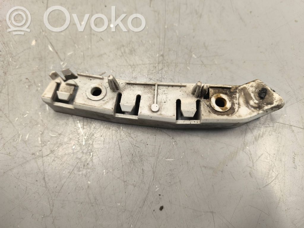 Ford Focus Front bumper mounting bracket 