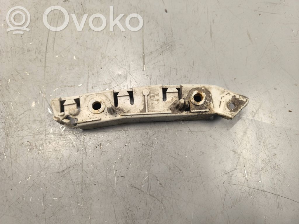Ford Focus Front bumper mounting bracket 