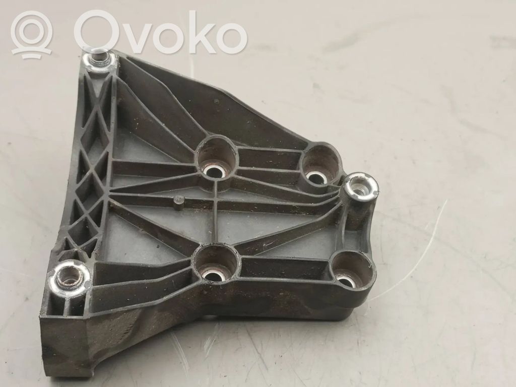 A/C compressor mount bracket   7792202