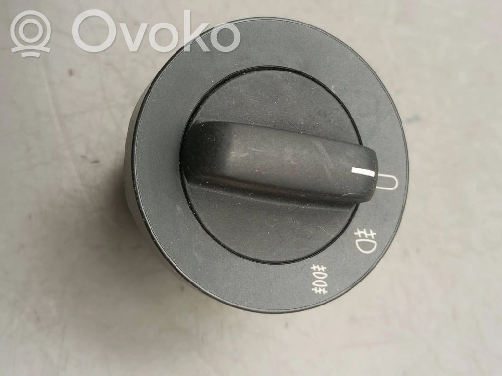 Fog light switch   6901342
