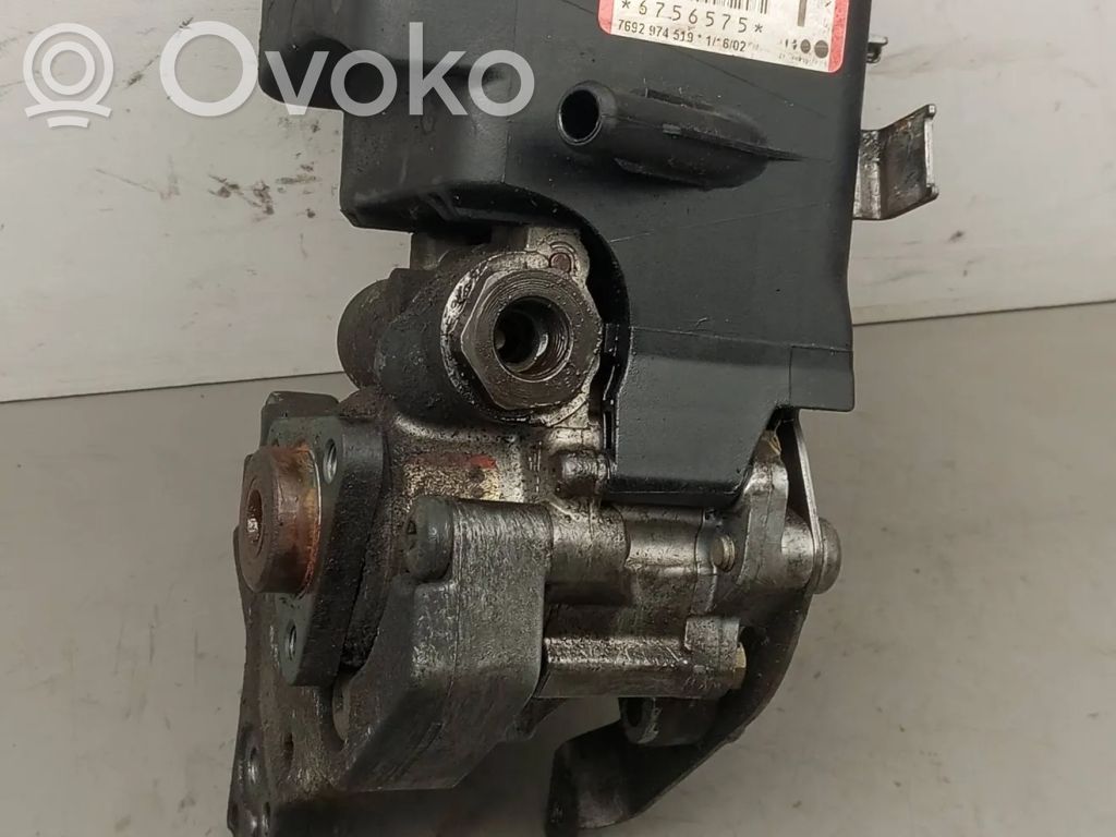 BMW 3 E46 Power steering pump 