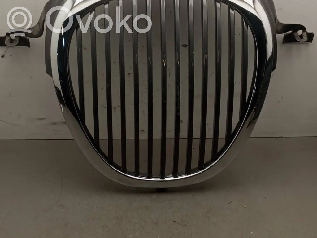 Jaguar S-Type Etusäleikkö 