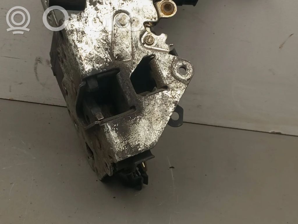 BMW 3 E36 Front door lock 