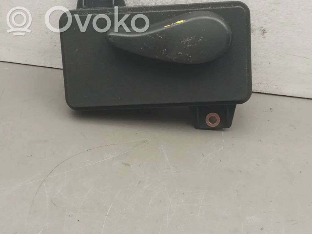 Interruptor de control del asiento   8L0959765
