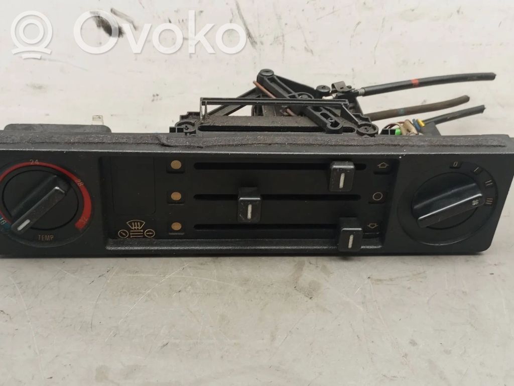 BMW 5 E28 Climate control unit 