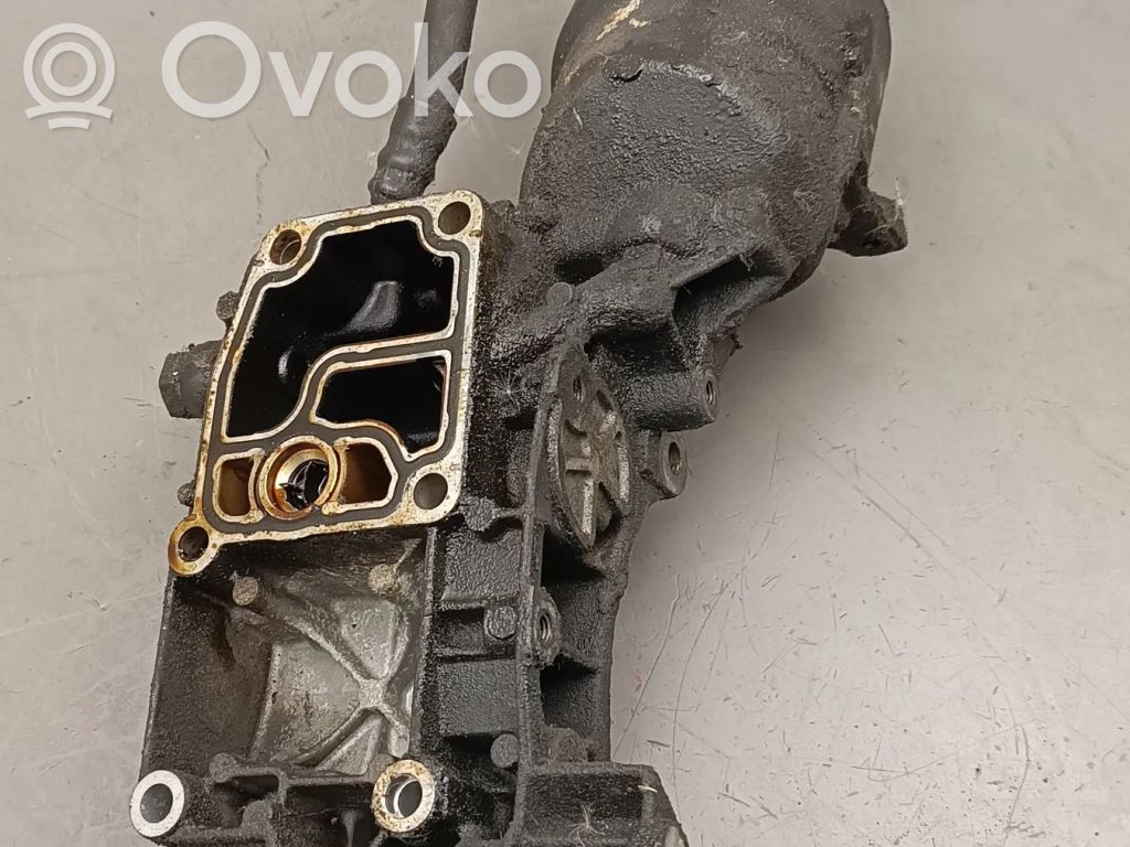 BMW 5 E39 Oil filter mounting bracket 