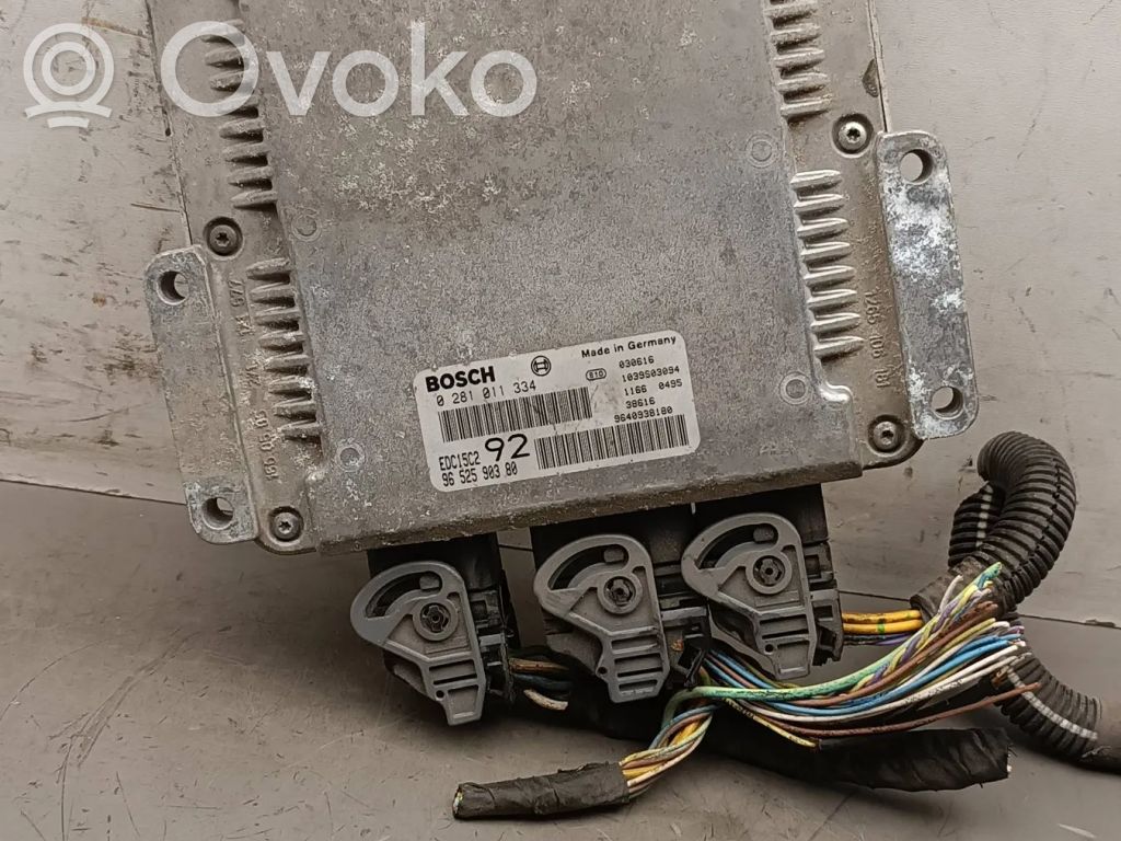 Peugeot 807 Engine control unit/module 
